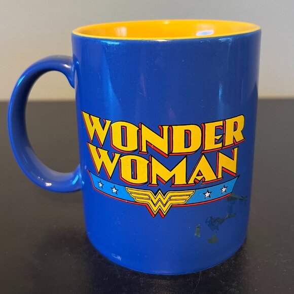Vintage DC COMICS Warner Bros WONDER WOMAN Logo  Mug ~ Superhero  ~.Superheroine - Picture 3 of 9